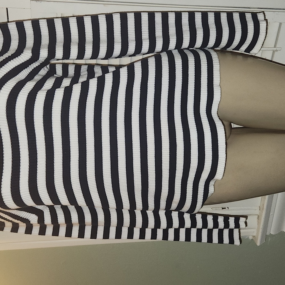 RALPH LAUREN STRIPED TURTLENECK SWEATER - Picture 3 of 8